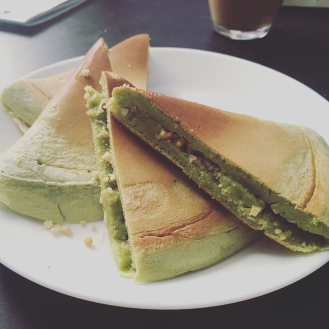 My Apam Balik with pandan leave extract. It's beautiful, thanks for the recipe, Grace 