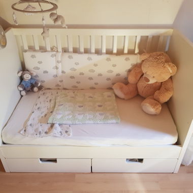 Babybett inkl. matratze und seitenschutz