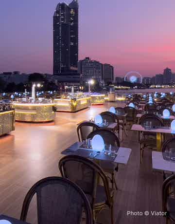Evening cruise along the Chao Phraya River