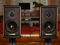 SONUS FABER  LIUTO MONITOR- WALNUT IMMACULATE WITH STANDS 2