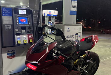 2024 DUCATI PANIGALE V2 motorcycle for rent near Lemoore, CA