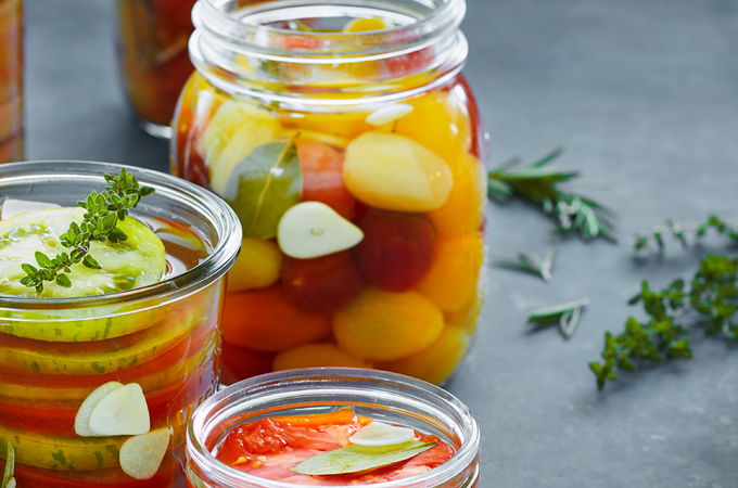 Tomates marinées