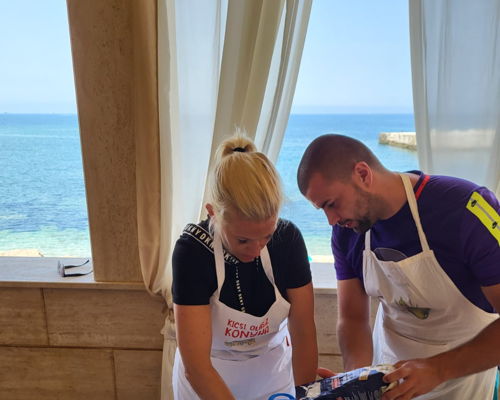 Corsi di cucina Erice: Cannoli siciliani e busiate alla trapanese in casa al mare