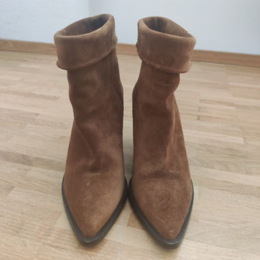 Toral suede ankle boots