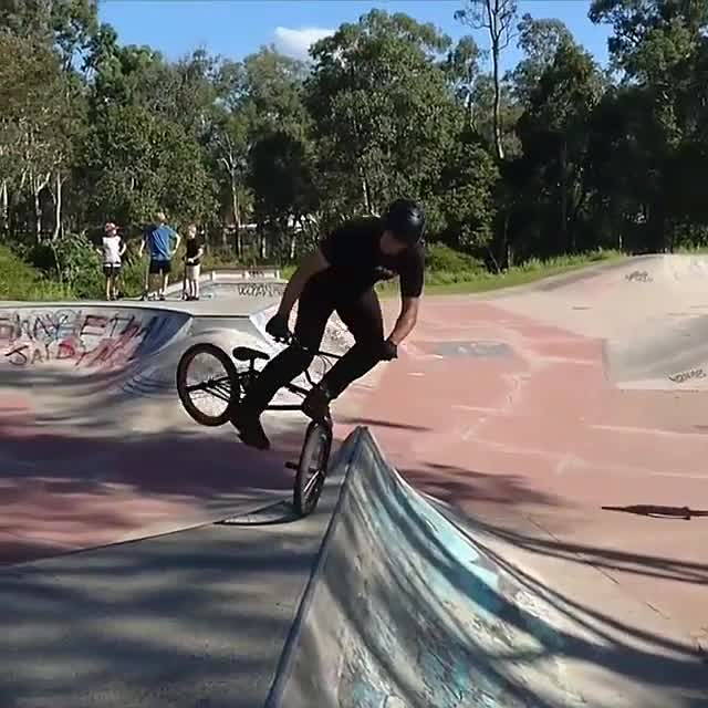 Fufanu bmx trick top