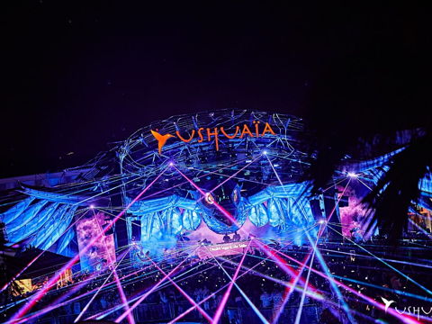 Light show at Ushuaia Ibiza