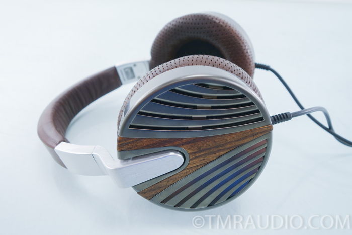 Ultrasone  10 Limited S-Logic Headphones; Stand; Case (...
