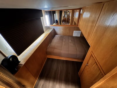 Boat Image 9