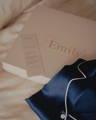 Emily's Pillow Pyjama Pure Soie bleu 19 momme, 100% naturelle pour votre bien-être avec une soie de qualité, préserve votre peau