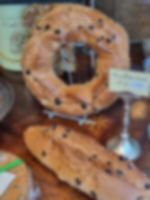 Market & food tours Lucca: Tour of Lucca's historic shops & aperitif on the city walls
