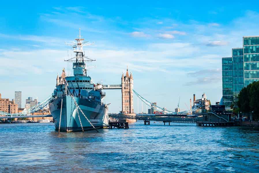 River Thames Hop-On Hop-Off Sightseeing Cruise - photo 1