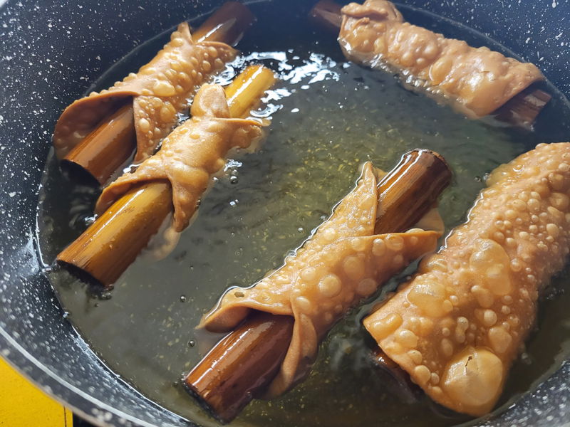 Corsi di cucina Bagheria: L'autentico cannolo: dalla scorza alla crema di ricotta Km 0