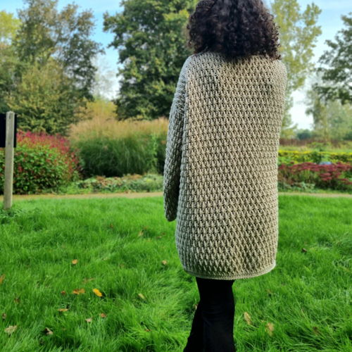 Coaty Sweater. Trendy Alpine Stitch Crochet Sweater Pattern | Cozy Textured Design