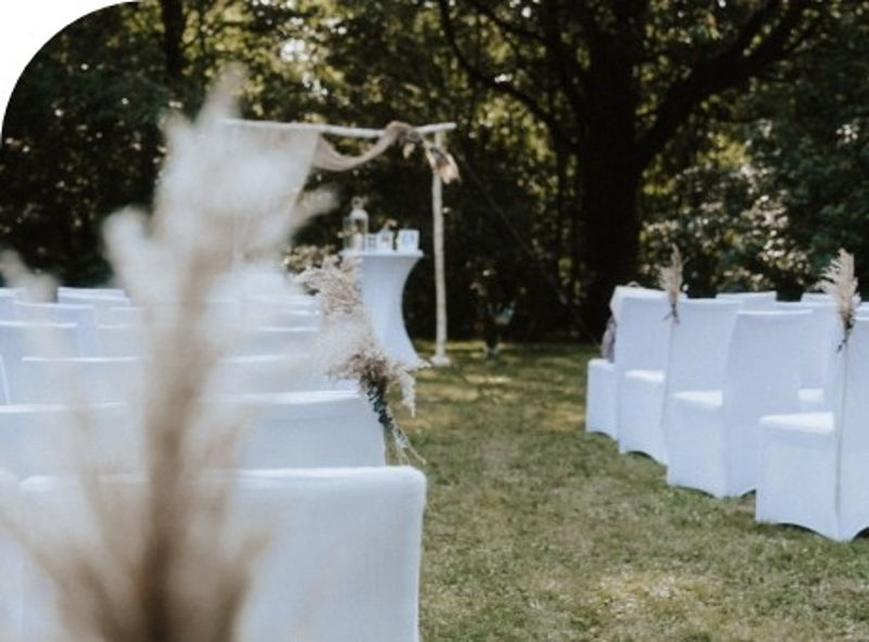 Hochzeit im Außenbereich