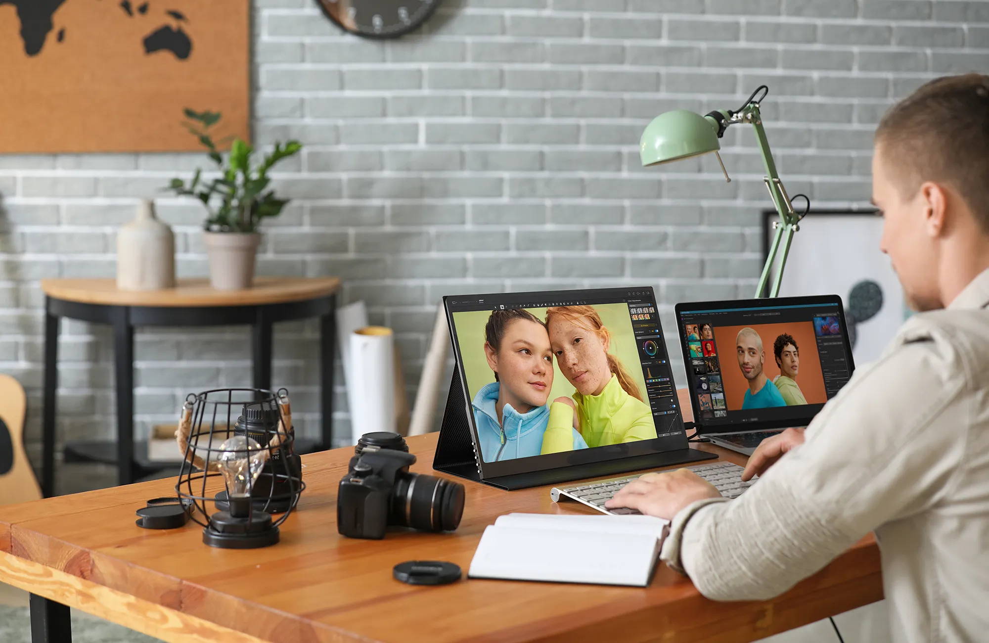UColor O2 - 16:10 Monitor 16 Inch Portable 3K OLED Dislpay 120Hz Touchscreen
