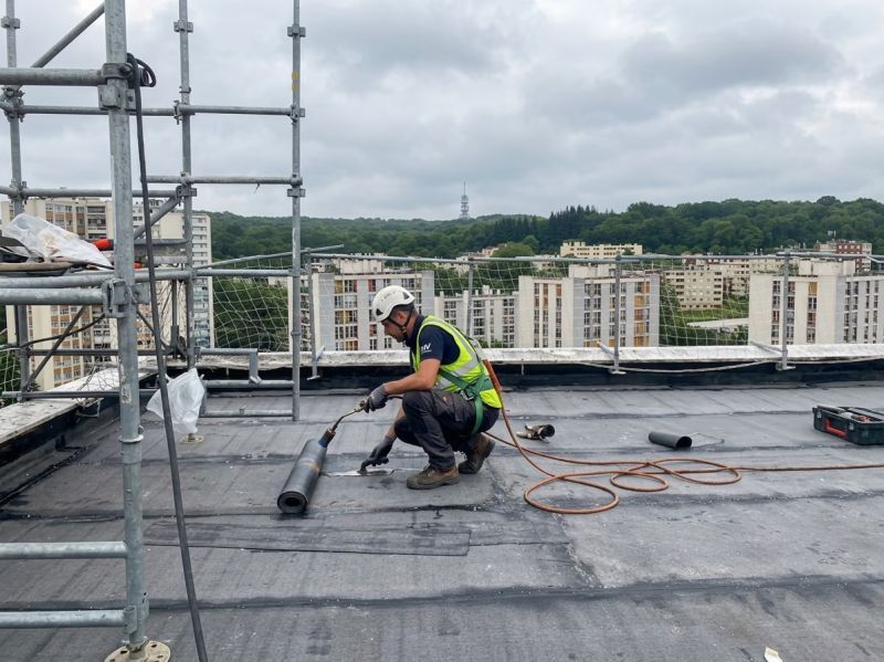 Étanchéité toiture-terrasse à Clichy : une pose qui tient dans les détails à Clichy
