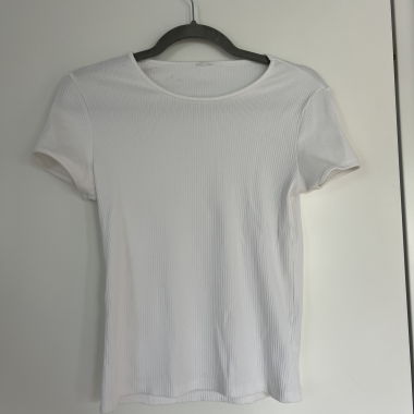 White basic slim fit t-shirt in size 38