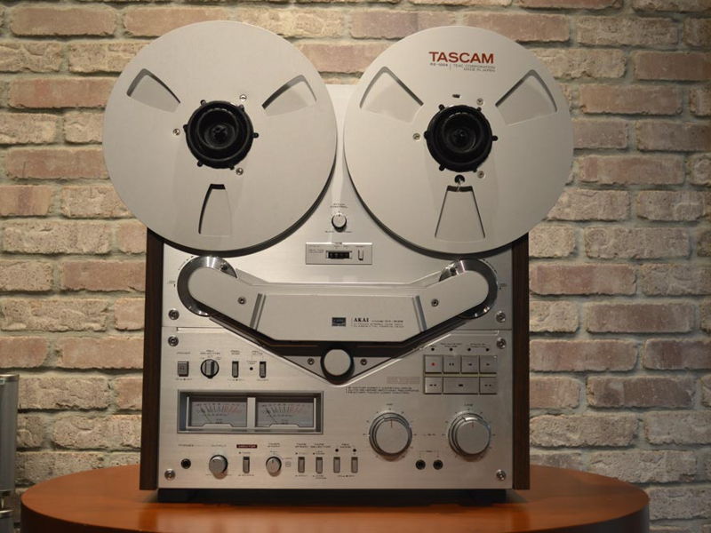Akai GX-636 - Feature Loaded Reel-to-Reel Deck with Tapes