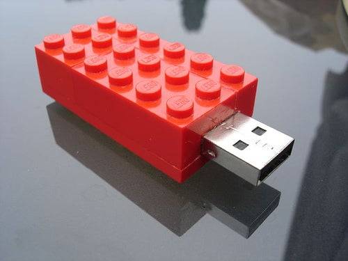 Fun DIY Lego USB Flash Drive and DIY Lego Notebook Cover