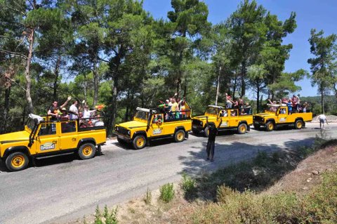 4-in-1 Combo Tour: Rafting, Jeep Safari, Buggy/Quad Safari, Zipline