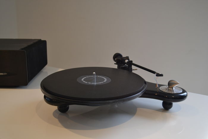 Funk Firm  Vector 5 with FXR-II tonearm