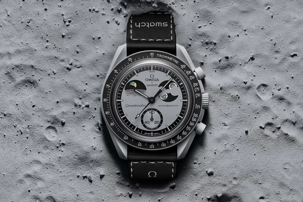 Yet another MoonSwatch release hits the market - The MoonSwatch Mission to EarthPhase | Chrono 10:10