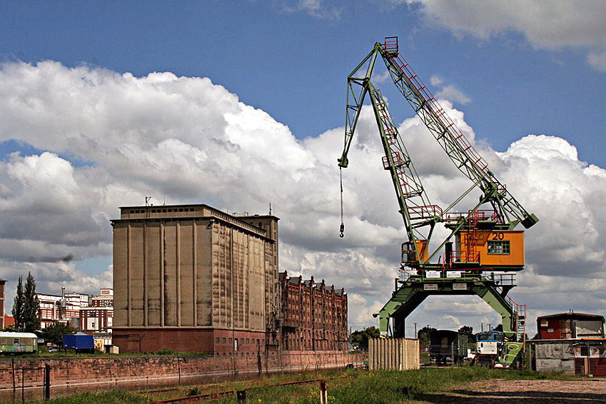  Magdeburg
- Hafen-Magdeburg-XL.jpg