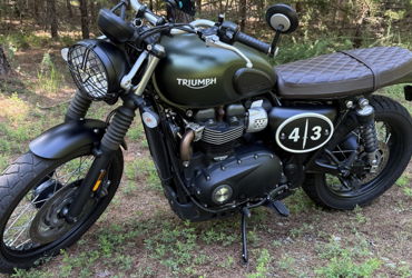 2018 TRIUMPH STREET SCRAMBLER motorcycle for rent near DURHAM              , NC
