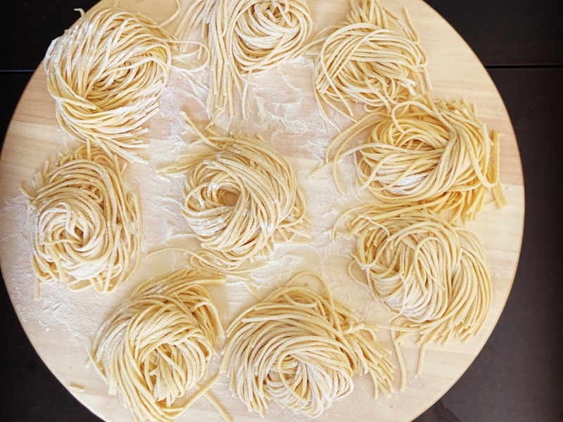 Cooking classes Catania: I Love pasta with 2 pasta recipes. Tiramisù and aperitivo