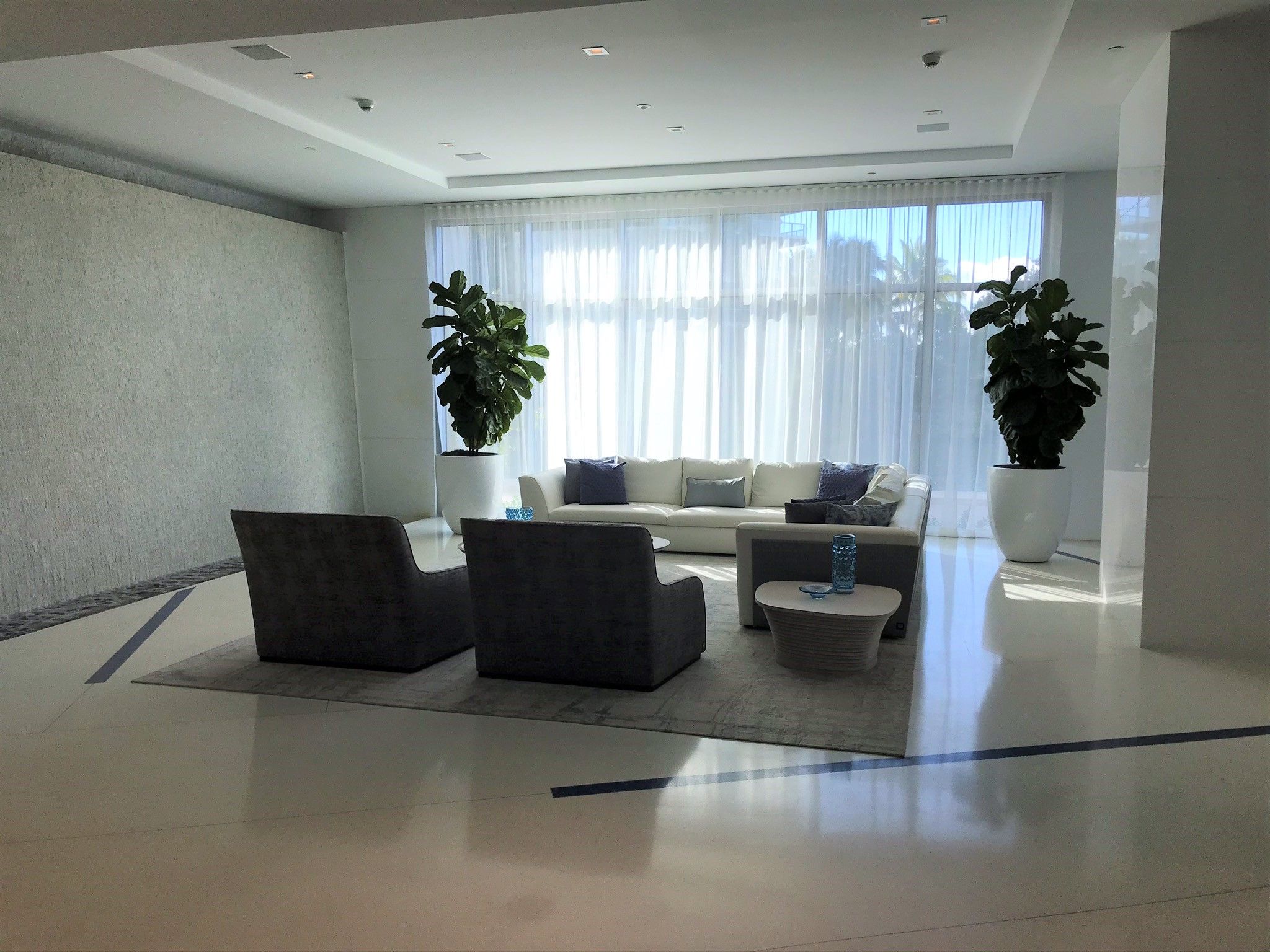 featured image of property, Magnificent apartment in sunny isles
