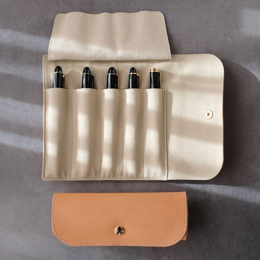 Roll pen case to protect and show off your precious pens, Tochigi leat –  &Liebe