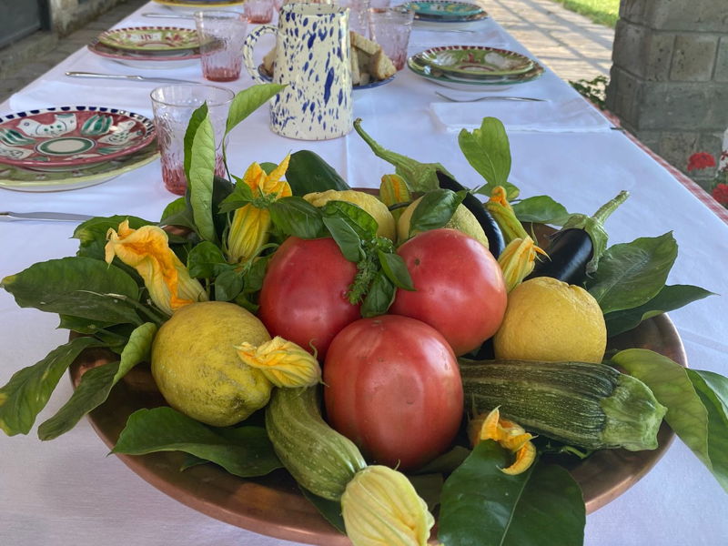 Corsi di cucina Piano di Sorrento: Crea la tua pizza in un giardino incantevole