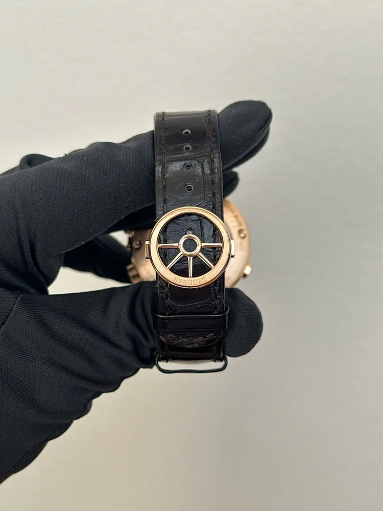 Alarme Musicale Box and Papers 2022