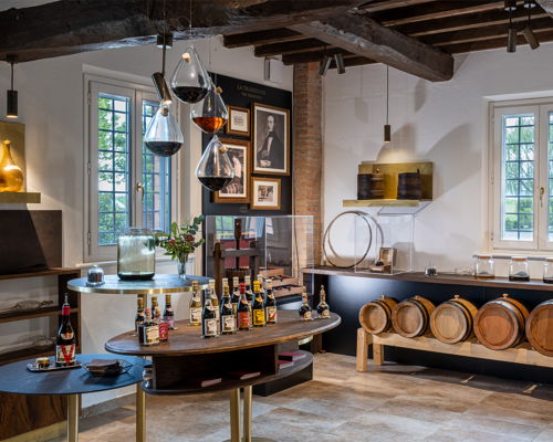 Food & Wine Tours Modena: From the Giusti Acetaia to the Table with a Cesarina