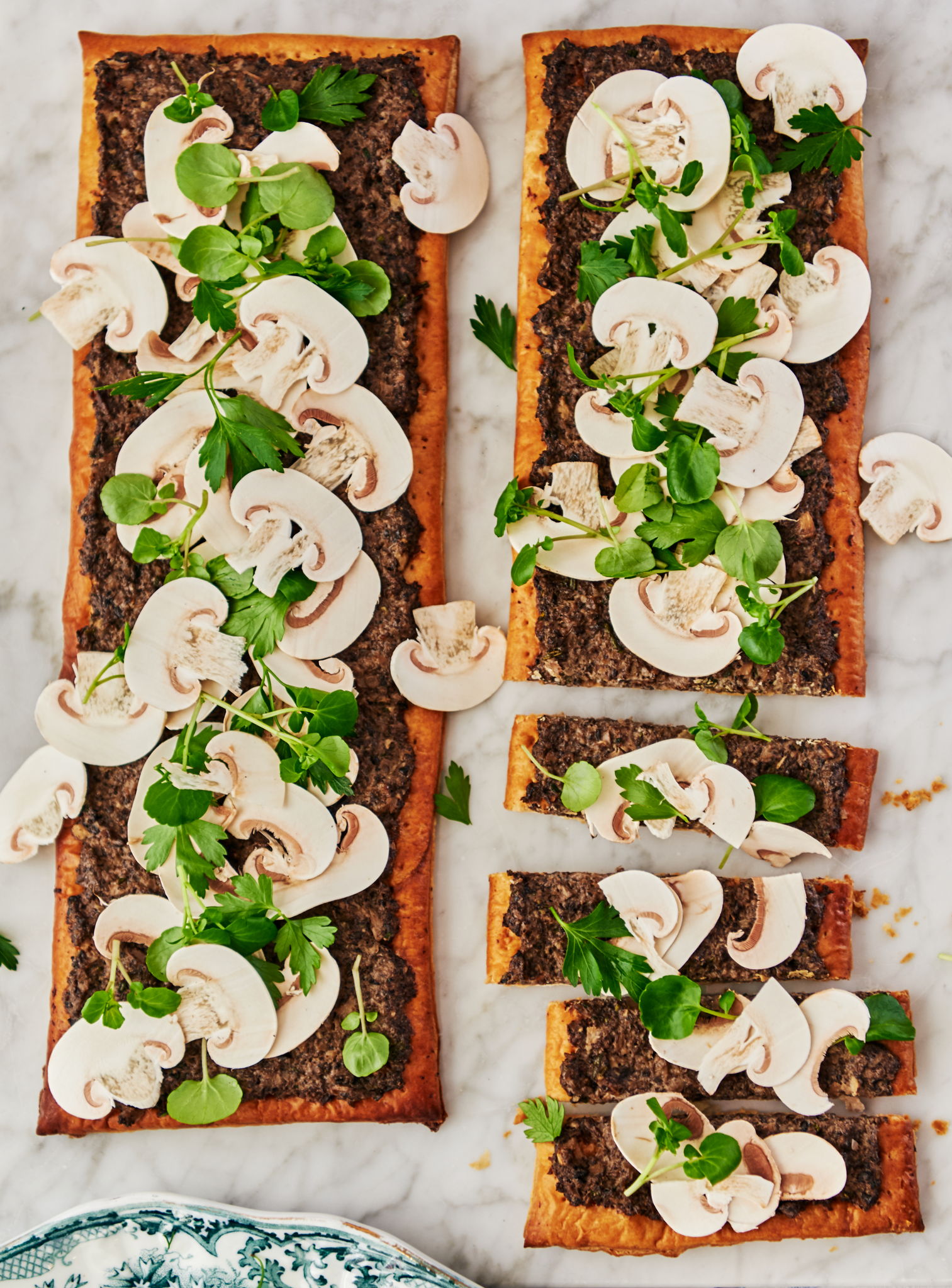 Mushroom and Herb Puff Pastry Tarts | RICARDO