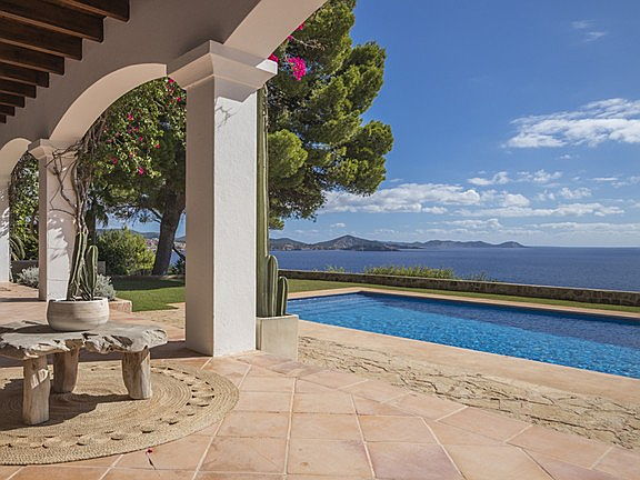  Ibiza
- Villa de alta gama con piscina para retiros de lujo en Es Cubells (Ibiza)