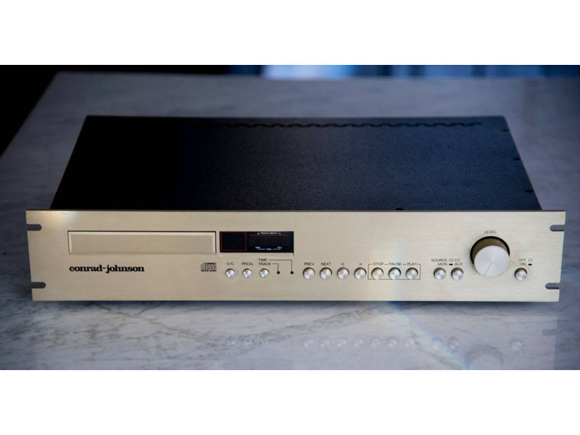 Conrad Johnson  DF-1 Line Stage Preamp and CD Player combo with remote, box Nice!