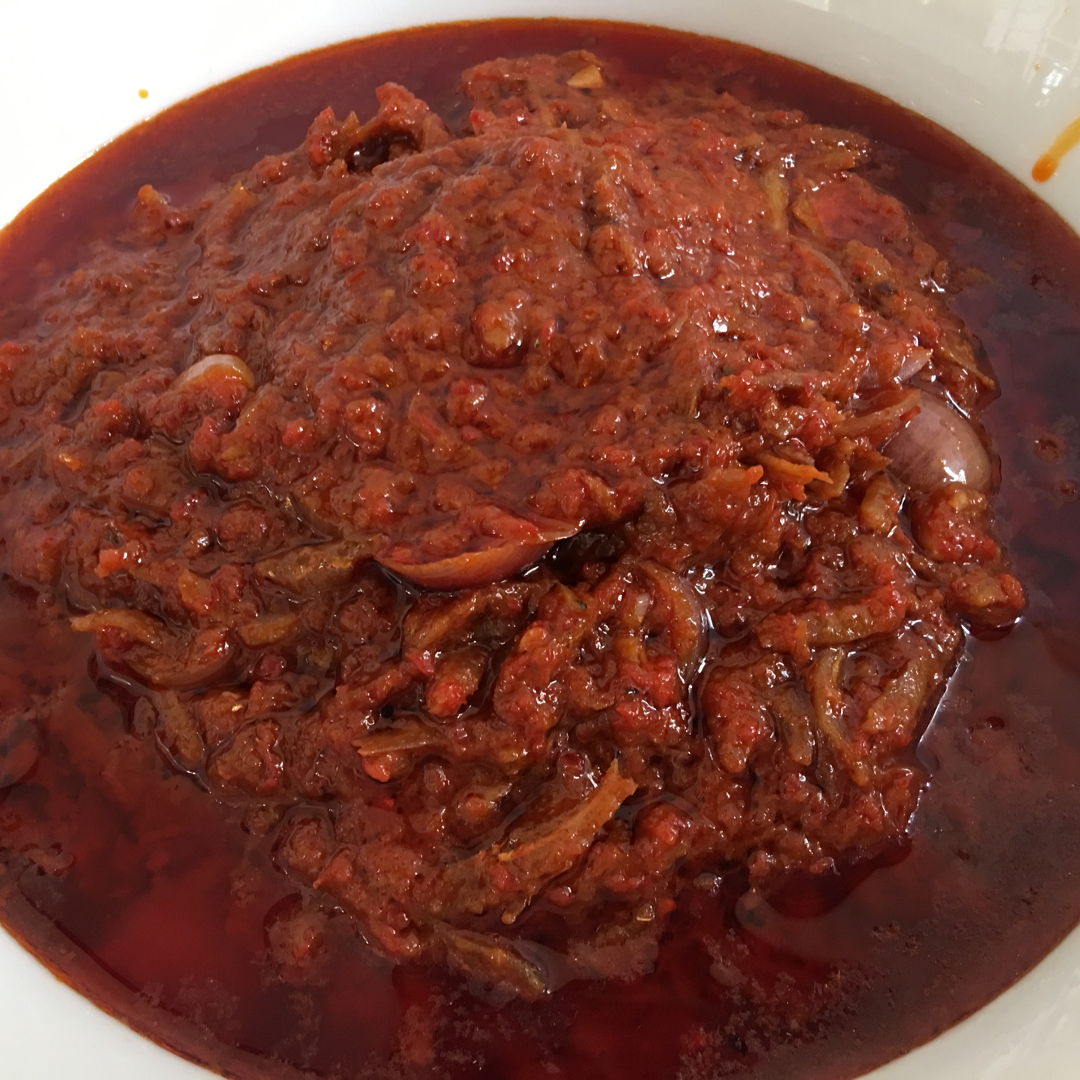 Yahoo~ made extra for later use. This sambal is very delicious. Love it  <3 give it a try! 