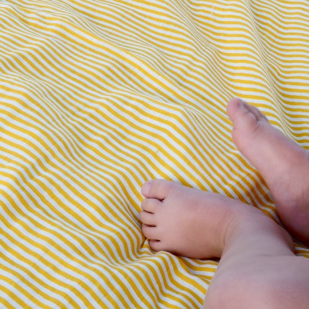 lange xl marguerites bleu orange attache-tétine bibs mam doudou lolette rouge blanc joli nous swiss made marque suisse enfant bébé 