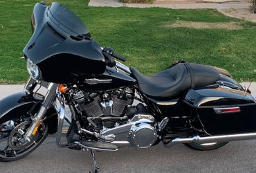 2021 HARLEY-DAVIDSON FLHX STREET GLIDE motorcycle for rent near Gilbert, AZ