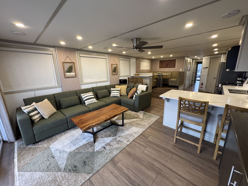 STRESS RELIEF Houseboat Interior