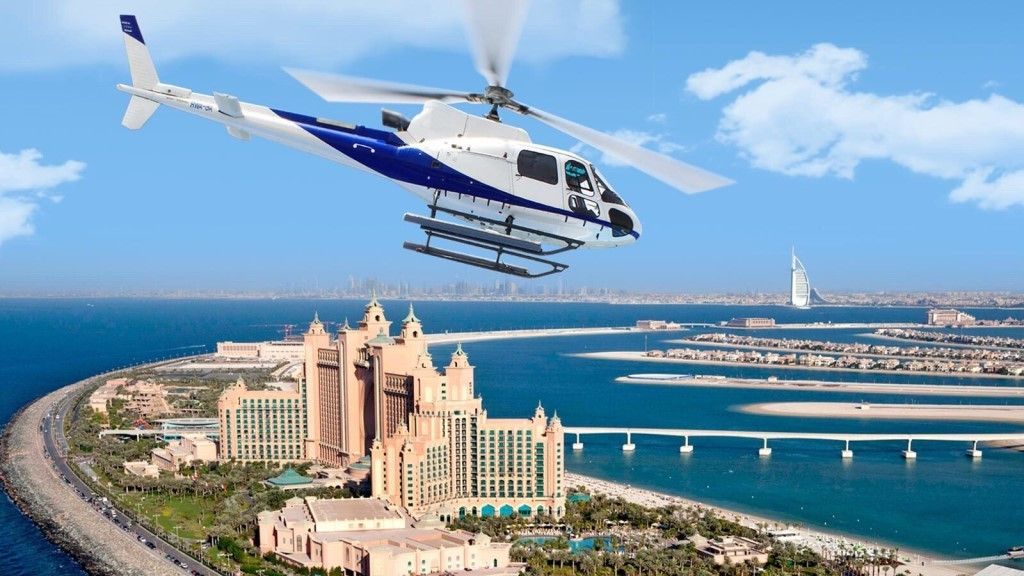 Dubai Helicopter Ride (Palm Jumeirah) / 12 MIN