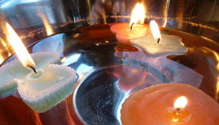 die wunderkerze schwimmkerze