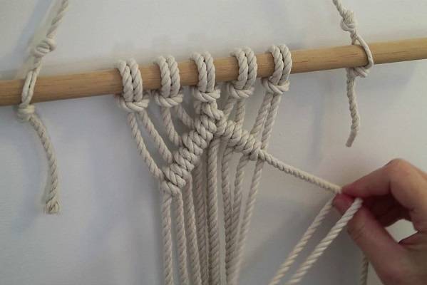 how to make square knot