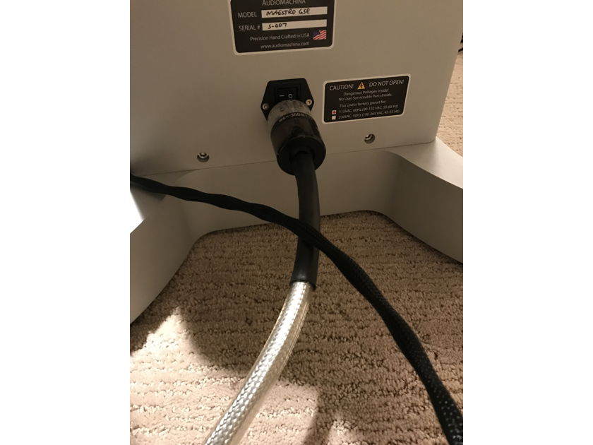 Analysis Plus Inc.  Ultimate Power Oval power cord Top of the Line - Dynamic-Ultra Low Noise Floor