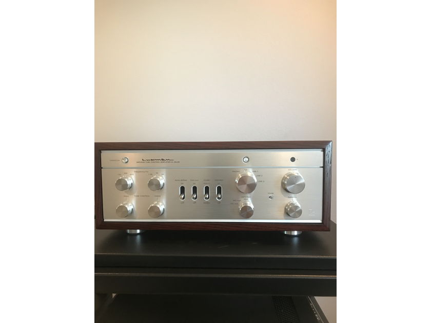 Luxman CL38uSE Tube Preamp