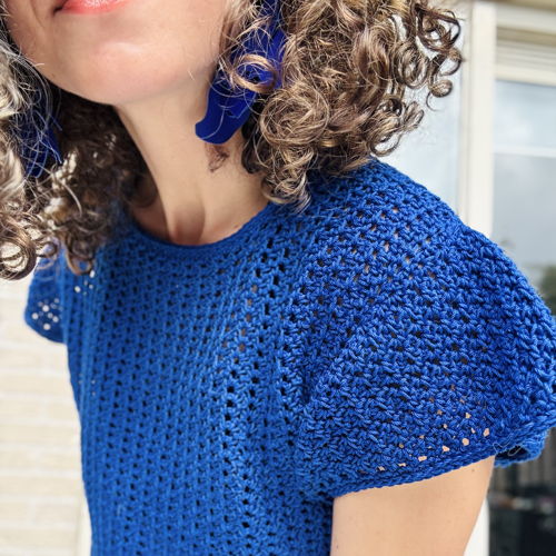 Chic Whimsy Blouse Crochet Pattern – Easy Fingering Weight Top with Ruffled Sleeves – Sizes XS–5XL