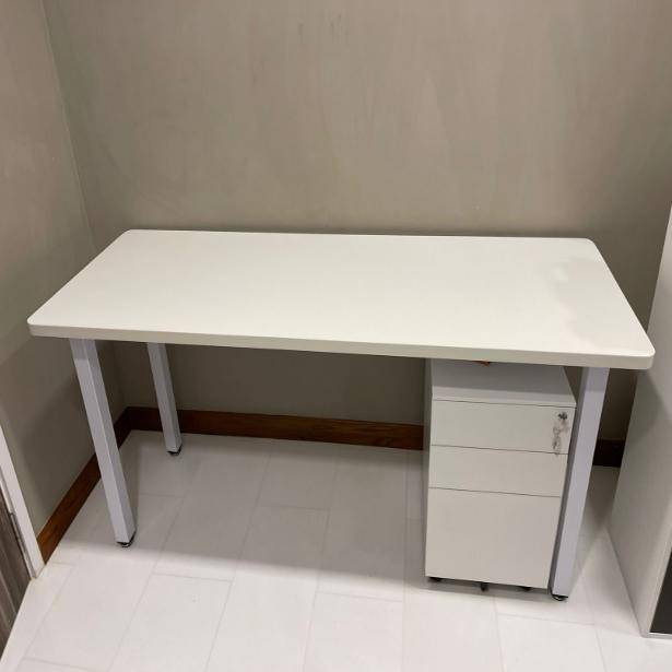 Work Desk