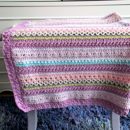 “Pretty pastel” baby deken
