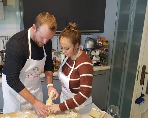 Corsi di cucina Savona: Gnocchi al Pesto Genovese fatto al mortaio e Tiramisù